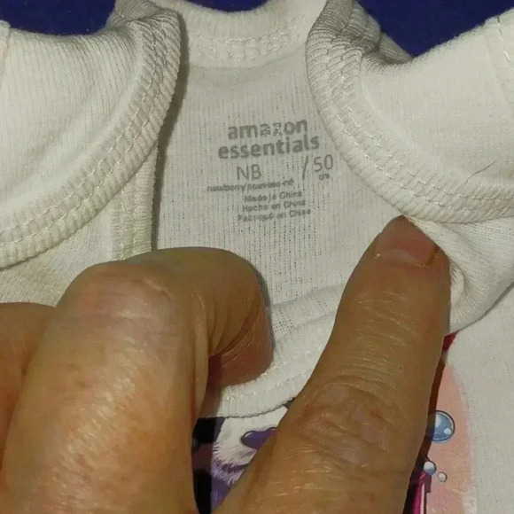 NWOT - Handmade White New Born Bodysuit - Highland Cow Bunny - Picture 3 of 5